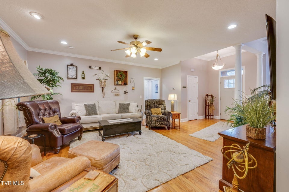 Photo #8: 220 Haley Walk