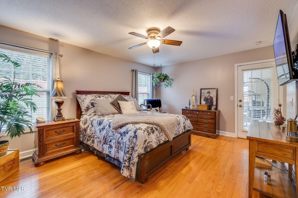 Photo #18: 220 Haley Walk