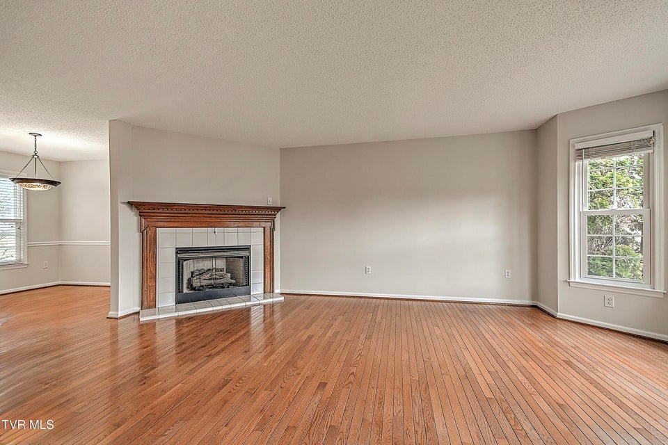 Photo #3: 15336 Woodstone Circle