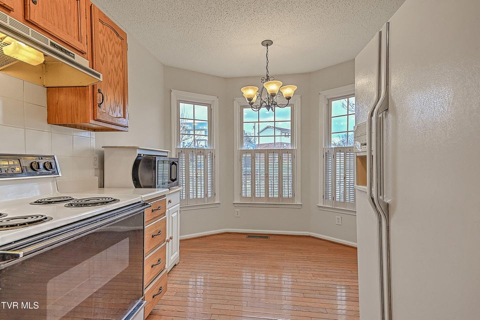 Photo #7: 15336 Woodstone Circle