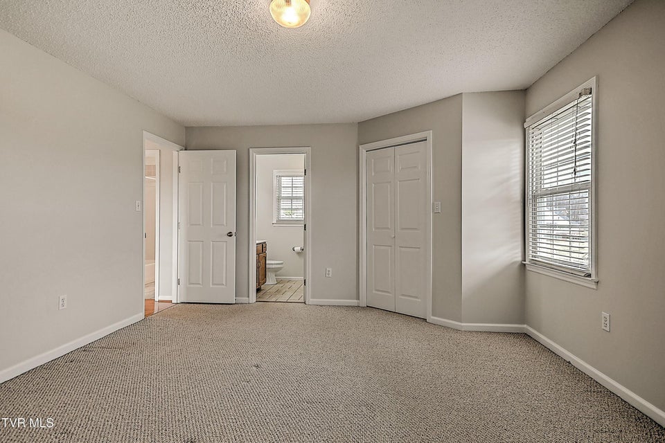 Photo #18: 15336 Woodstone Circle