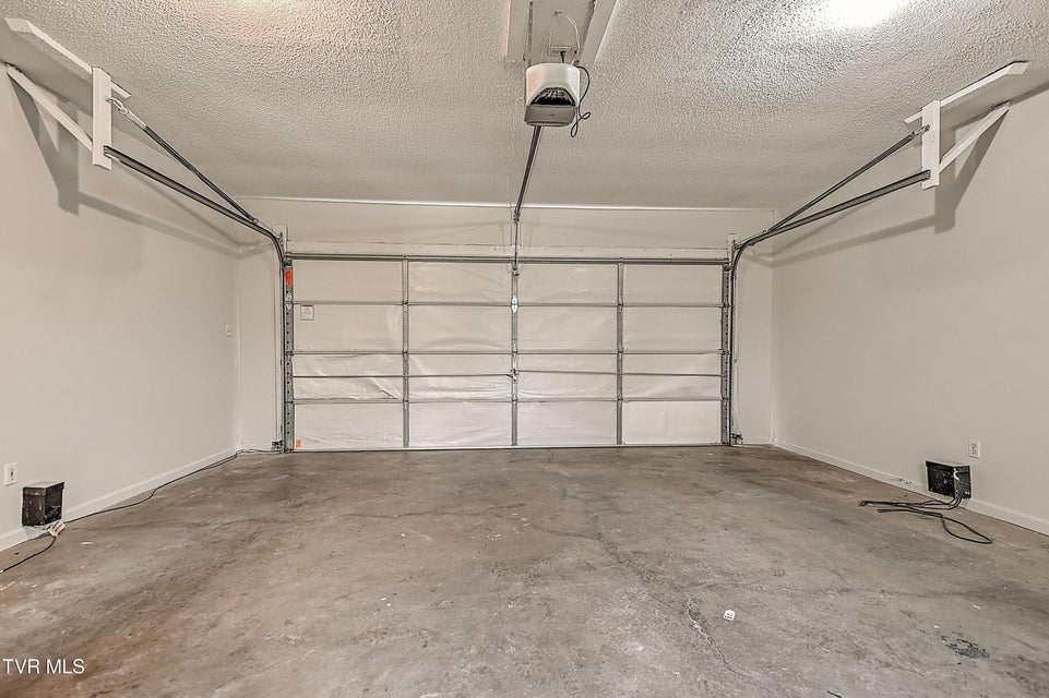 Photo #22: 15336 Woodstone Circle