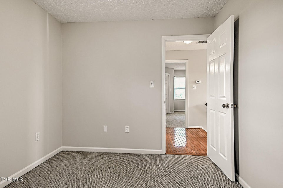 Photo #24: 15336 Woodstone Circle