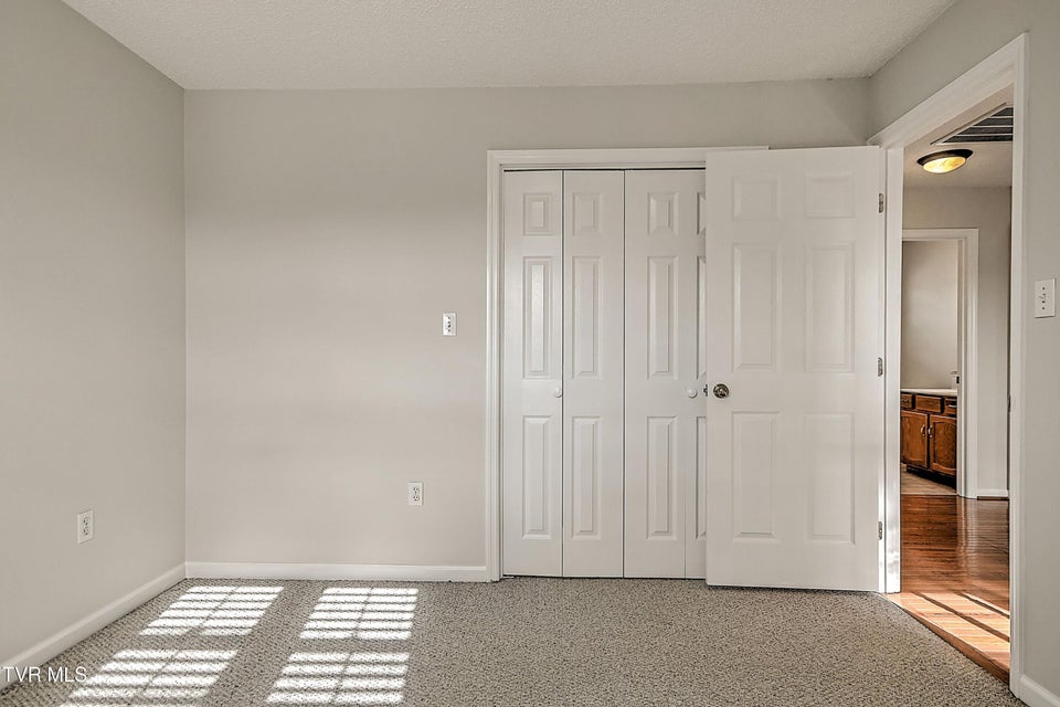 Photo #27: 15336 Woodstone Circle