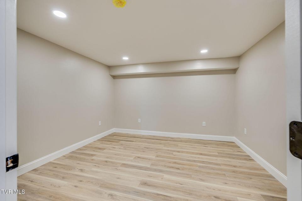 Photo #27: 166 Ebenezer Road