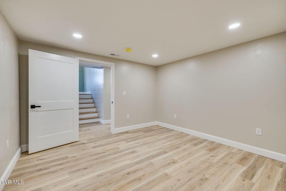 Photo #28: 166 Ebenezer Road