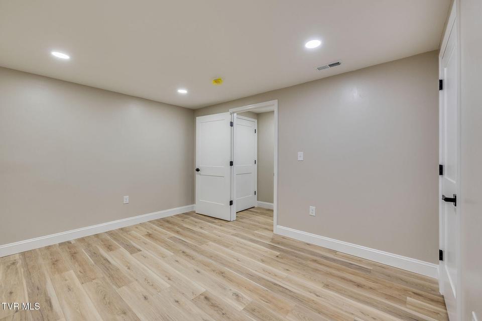 Photo #34: 166 Ebenezer Road