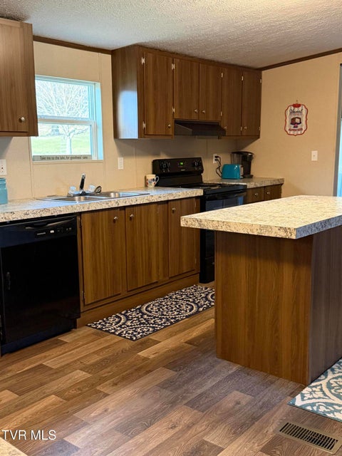 Photo #11: 249 Dabeej Drive