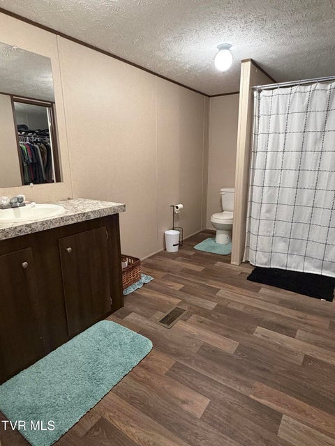 Photo #17: 249 Dabeej Drive