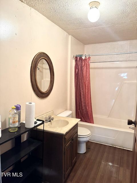 Photo #8: 30 Albemarle Street