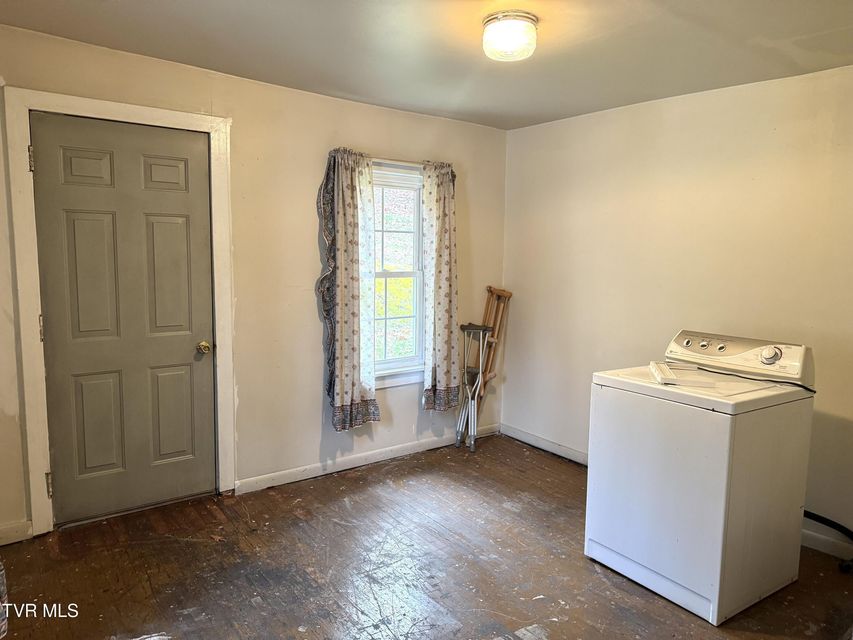 Photo #14: 30 Albemarle Street