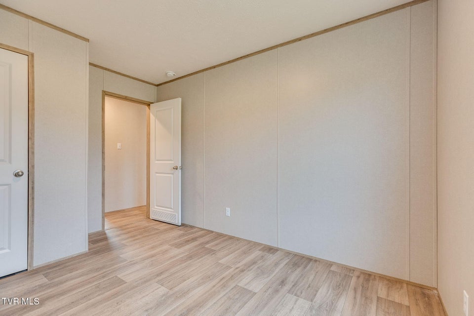 Photo #21: 899 Milburnton Road