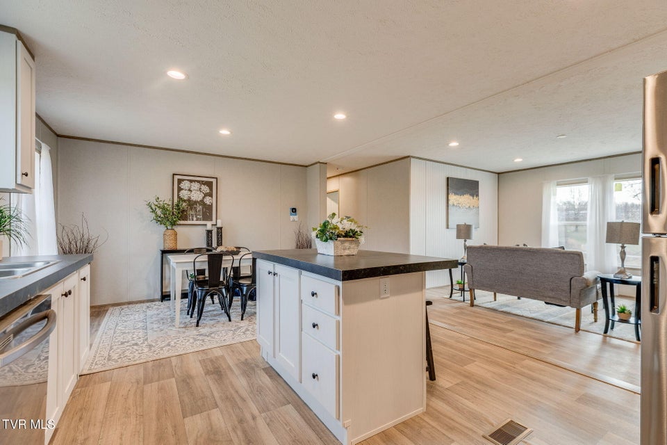 Photo #10: 899 Milburnton Road