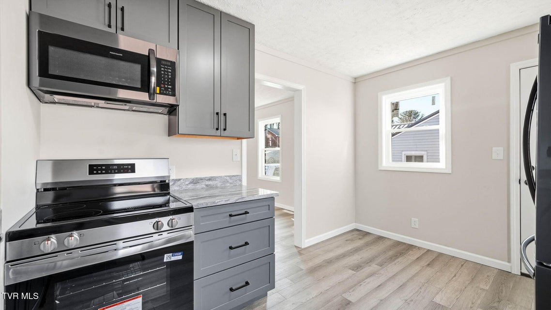 Photo #6: 2020 Holly Street