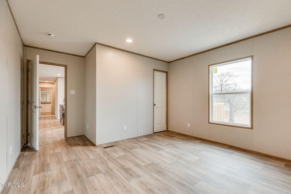 Photo #12: 935 Milburnton Road