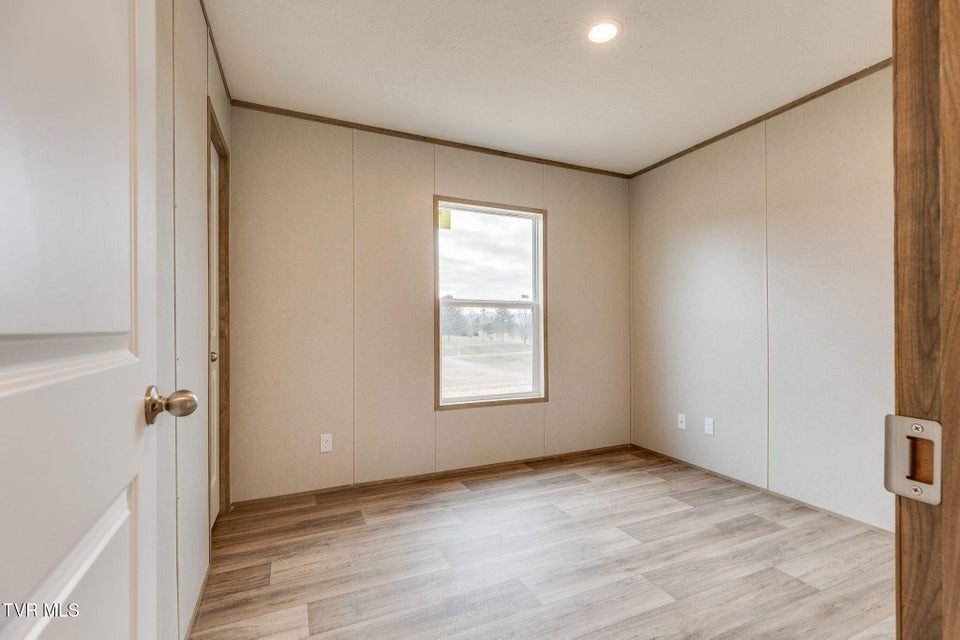 Photo #15: 935 Milburnton Road