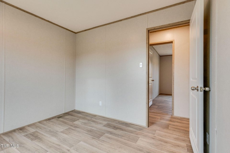 Photo #16: 935 Milburnton Road