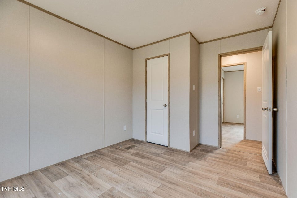 Photo #20: 935 Milburnton Road