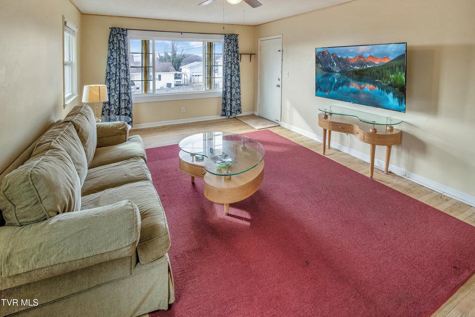 Photo #5: 427 Roan Street