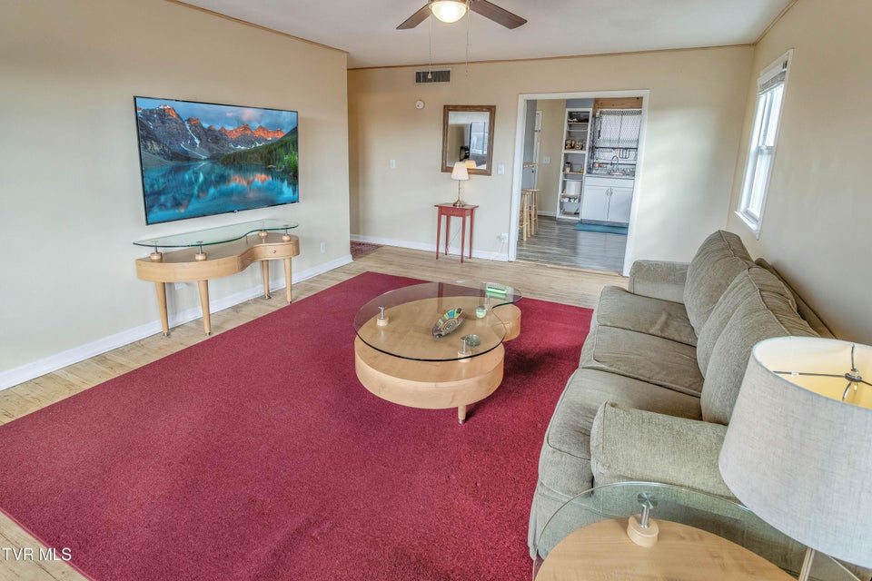 Photo #8: 427 Roan Street