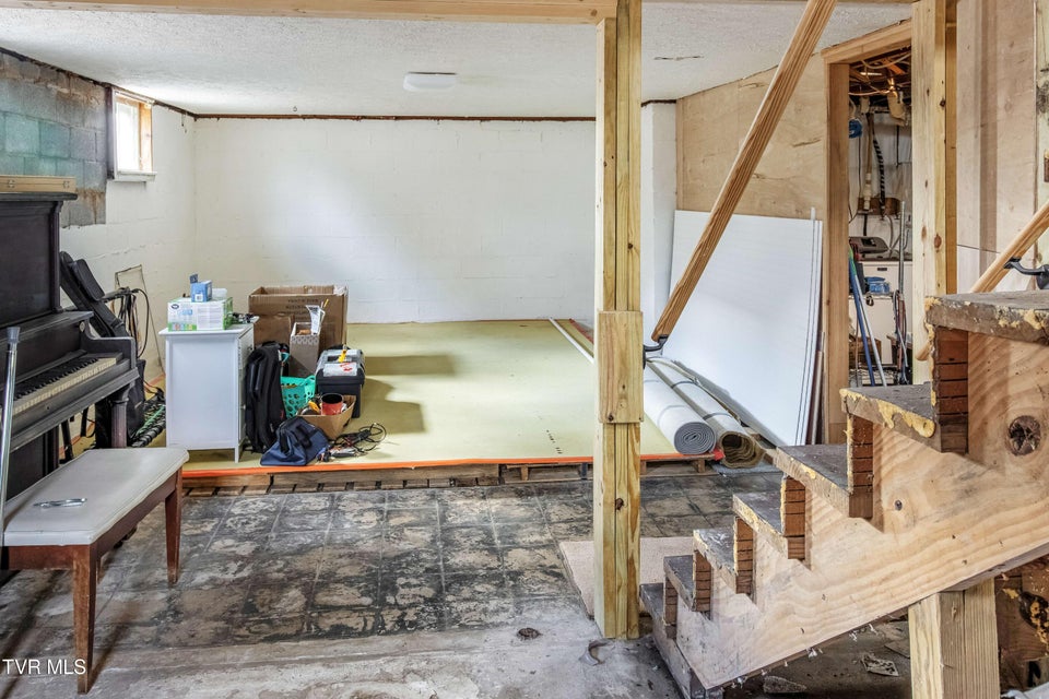 Photo #29: 427 Roan Street