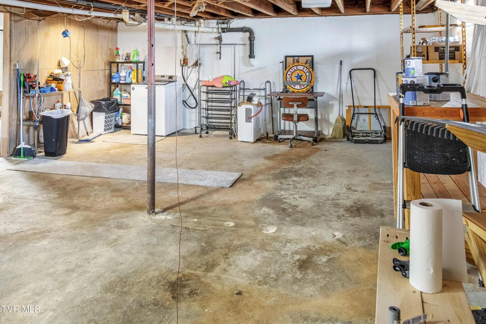 Photo #33: 427 Roan Street