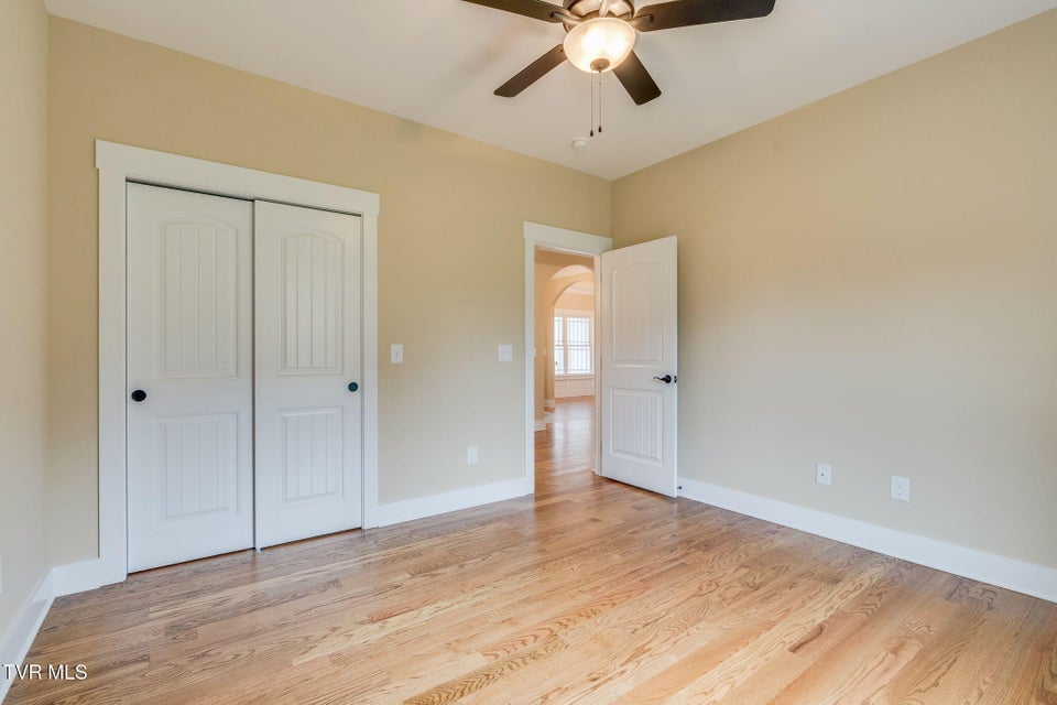 Photo #32: 920 Daybreak Crest