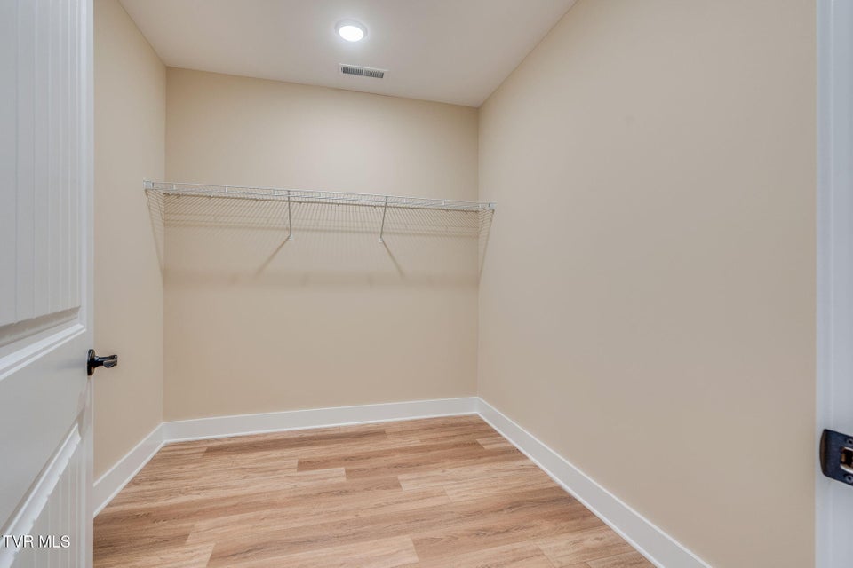 Photo #36: 920 Daybreak Crest