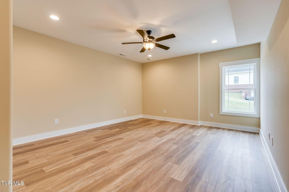 Photo #39: 920 Daybreak Crest