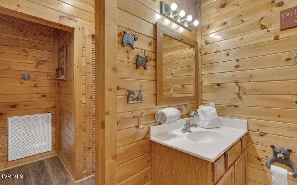 Photo #20: 1815 Trout Way