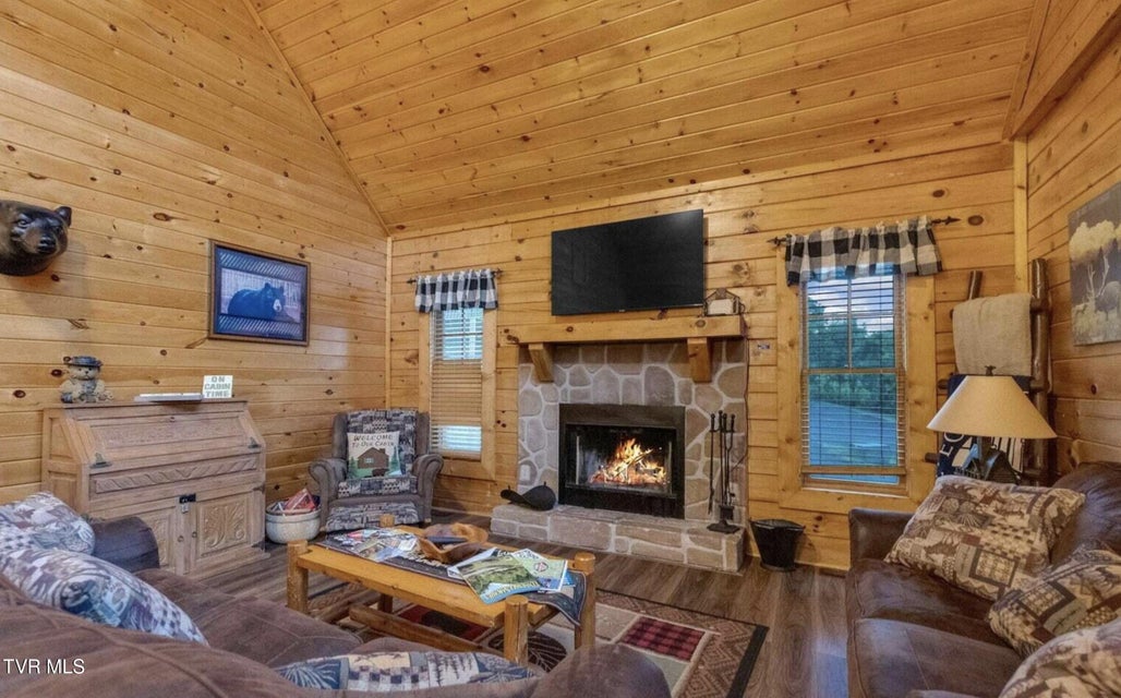 Photo #6: 1815 Trout Way