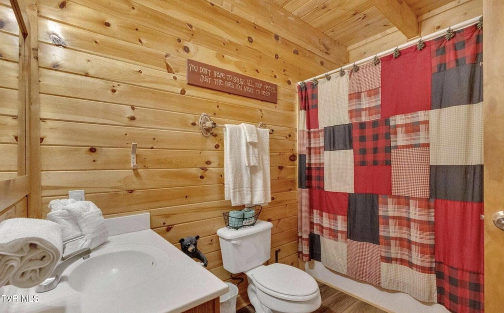 Photo #21: 1815 Trout Way