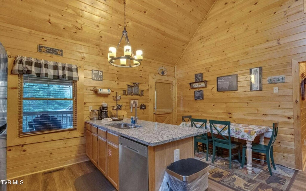 Photo #13: 1815 Trout Way