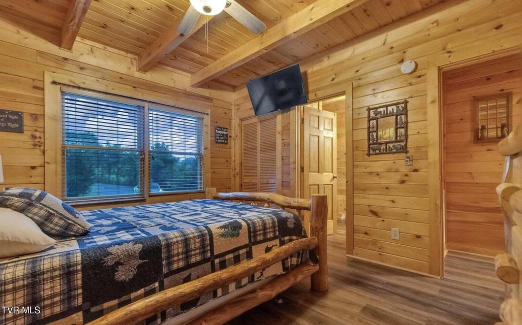 Photo #17: 1815 Trout Way