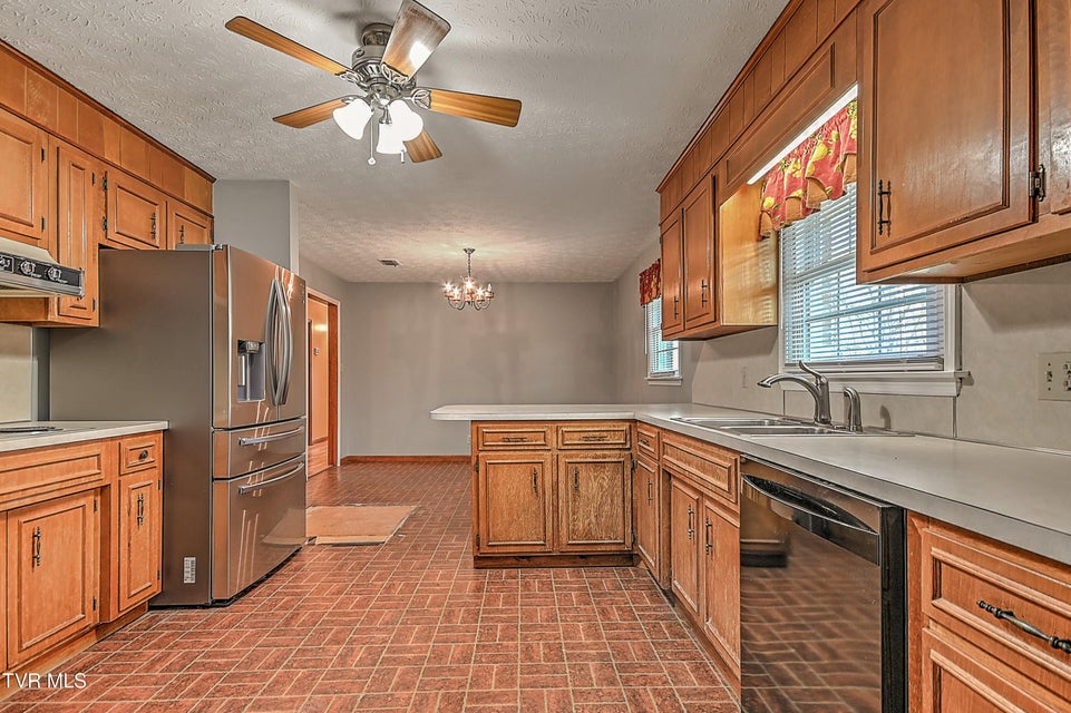 Photo #16: 721 Double Springs Road