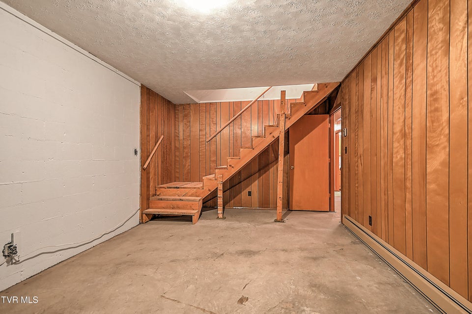 Photo #32: 721 Double Springs Road