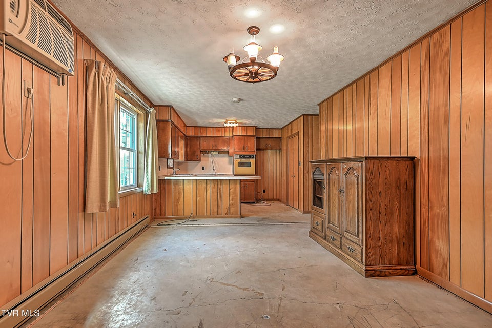 Photo #34: 721 Double Springs Road