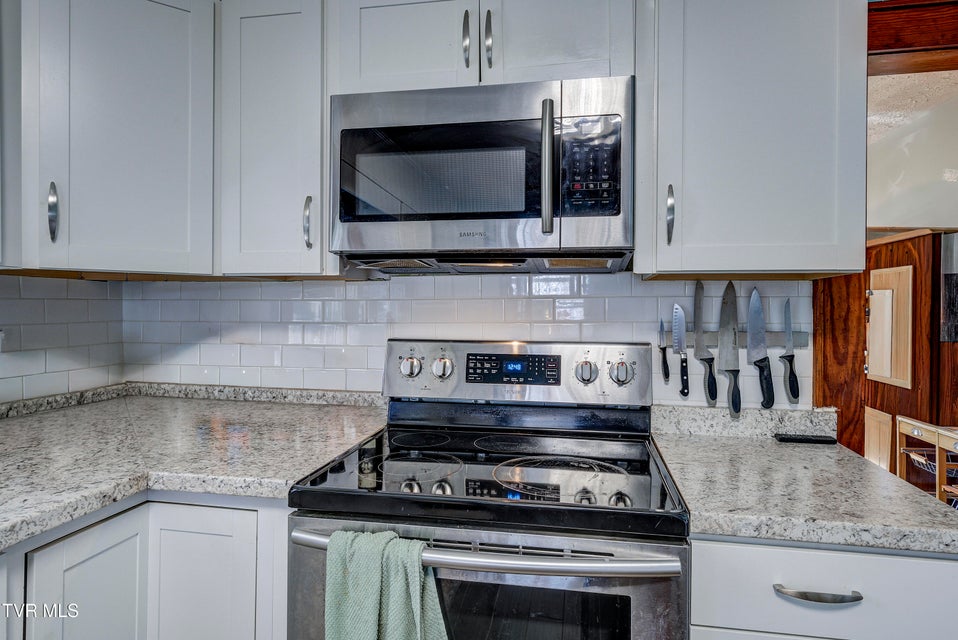 Photo #19: 332 Randolph Street