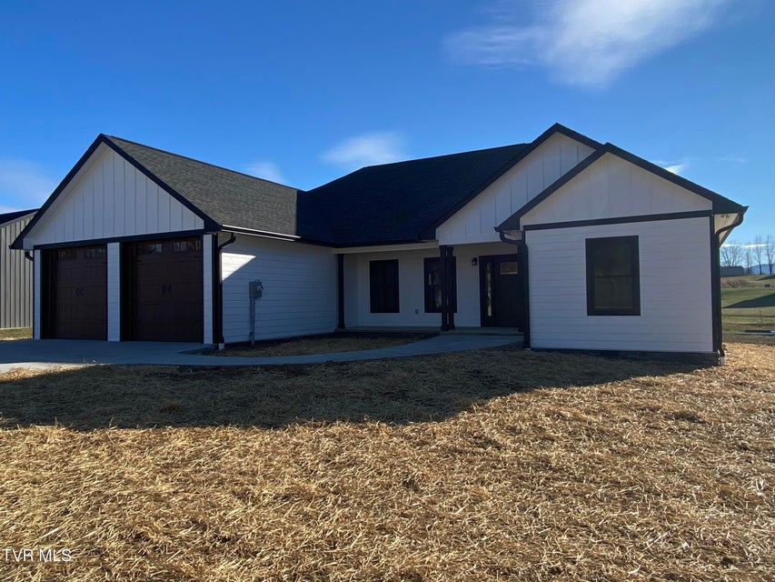 Photo #3: 120 Green Lawn Avenue