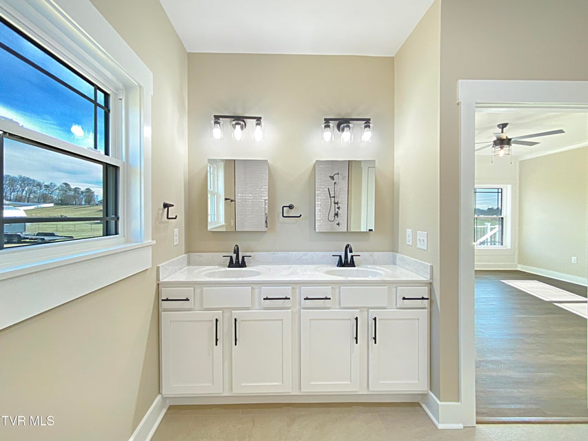 Photo #15: 120 Green Lawn Avenue