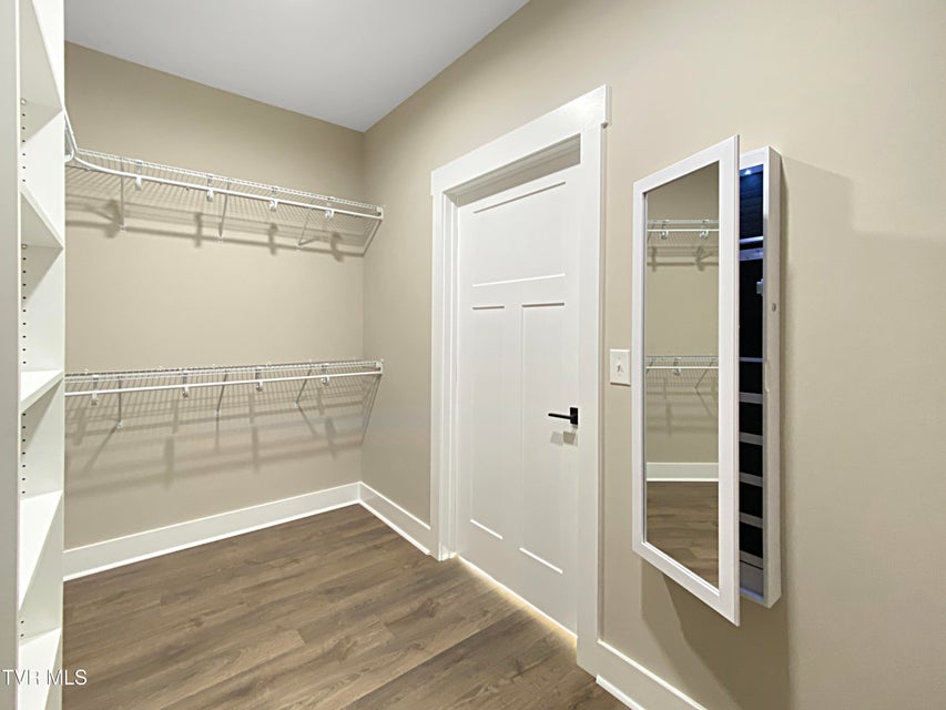 Photo #17: 120 Green Lawn Avenue