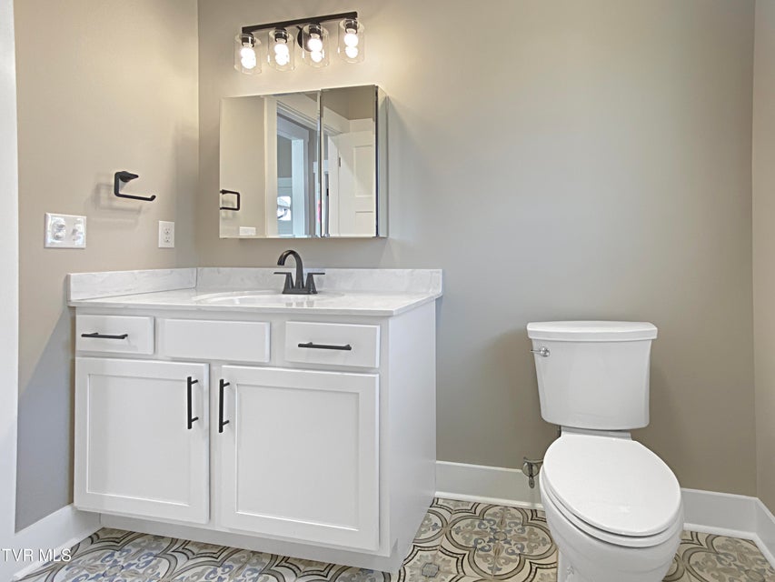 Photo #19: 120 Green Lawn Avenue