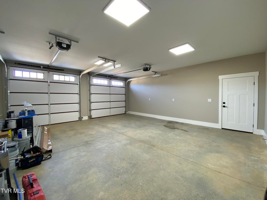 Photo #25: 120 Green Lawn Avenue