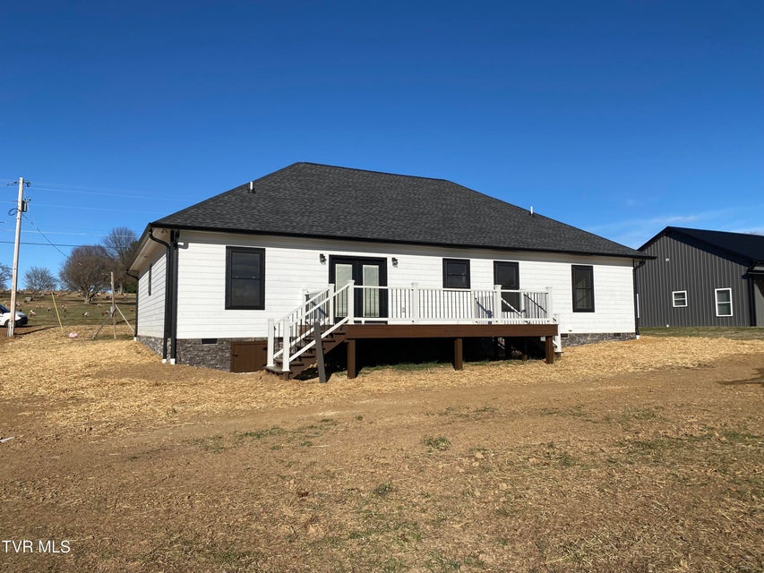 Photo #34: 120 Green Lawn Avenue