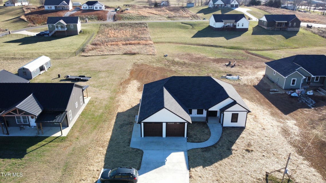 Photo #36: 120 Green Lawn Avenue