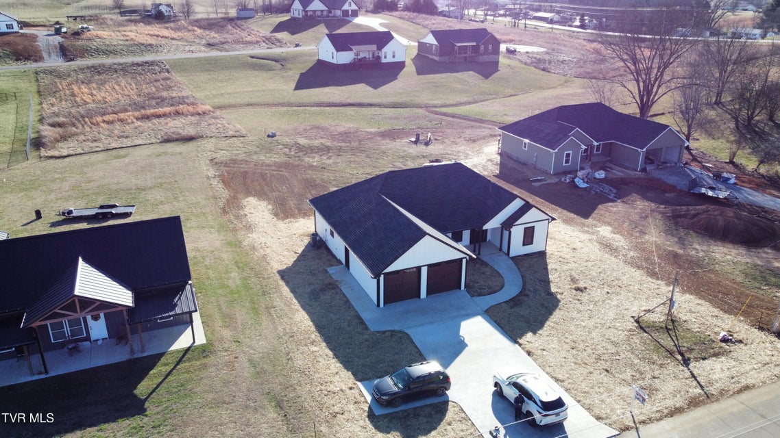 Photo #38: 120 Green Lawn Avenue