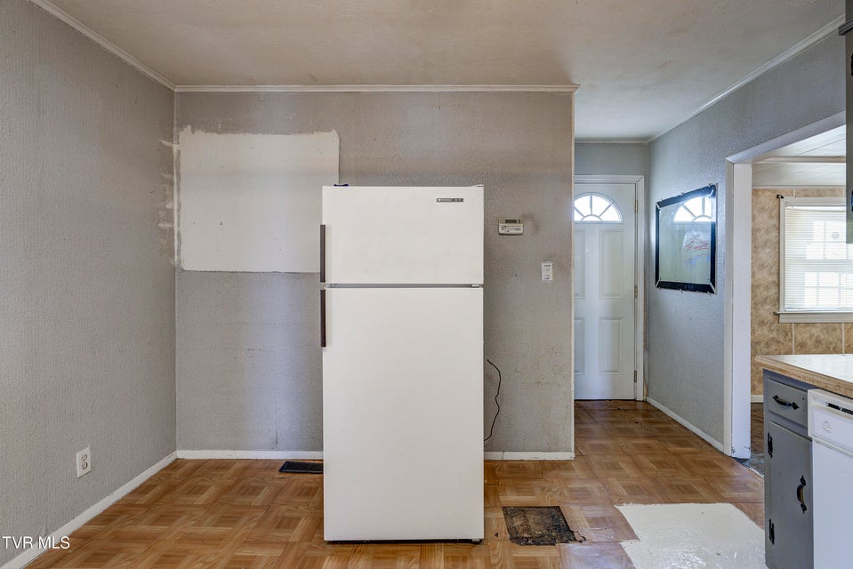 Photo #15: 377 Henson Road