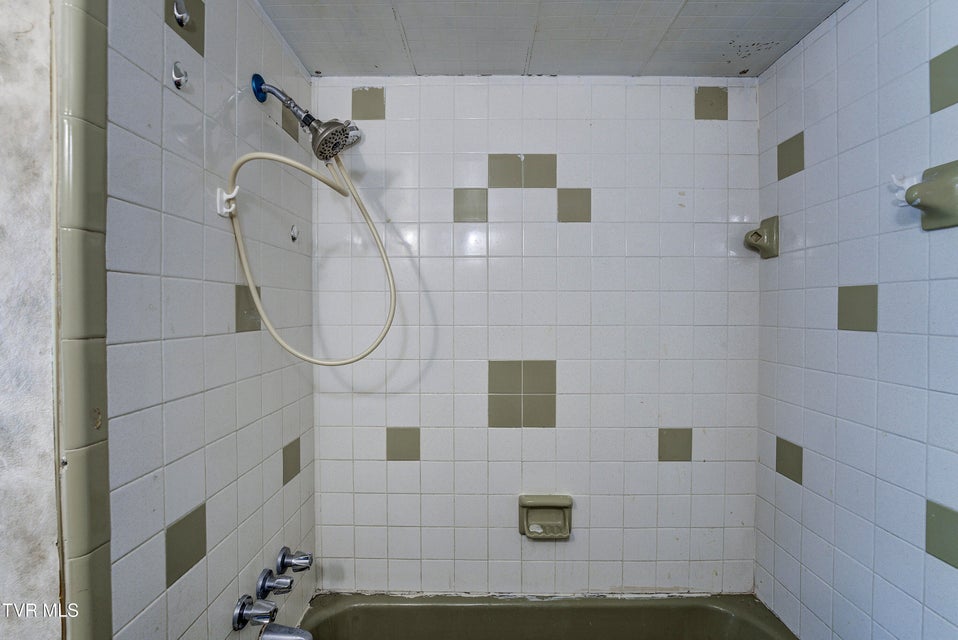 Photo #19: 377 Henson Road