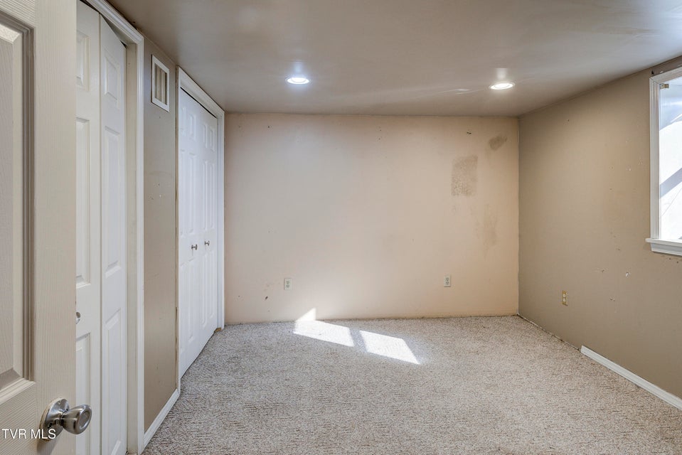 Photo #26: 377 Henson Road