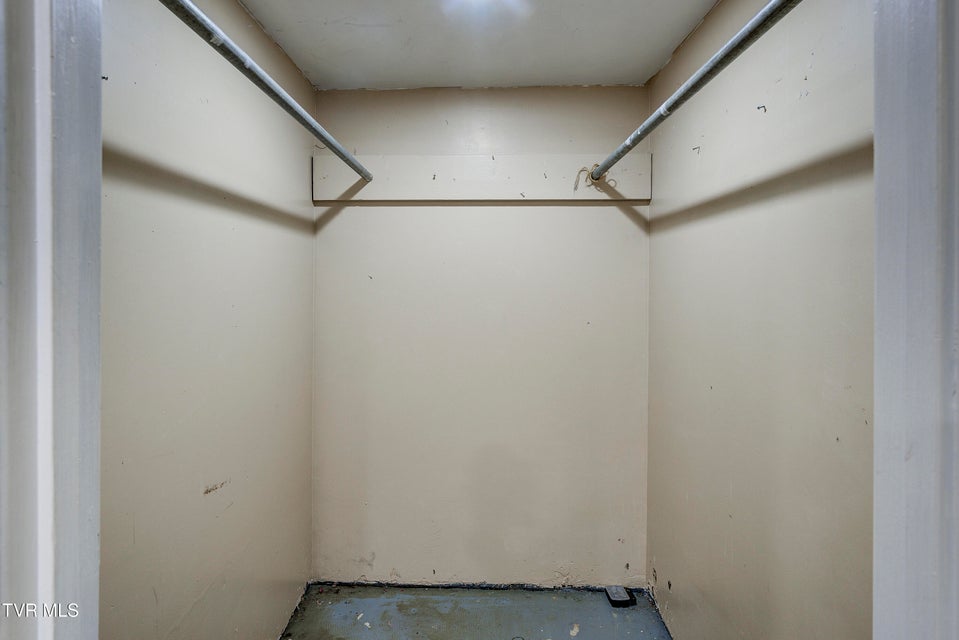 Photo #33: 377 Henson Road